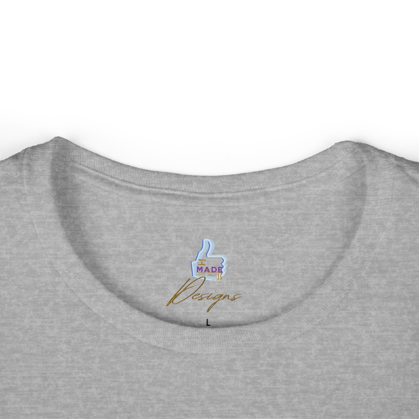 Giraffe Floral Tee - Animal Graphic Shirt for Nature Lovers